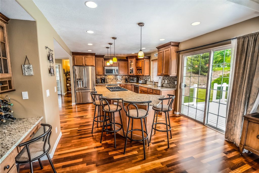 Kitchen Island and Barstools